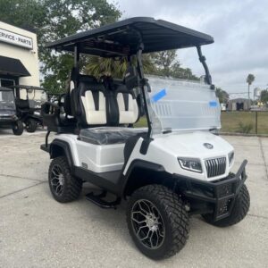 Front angle of 2025 Evolution D5 Maverick 2+2 four-passenger golf cart